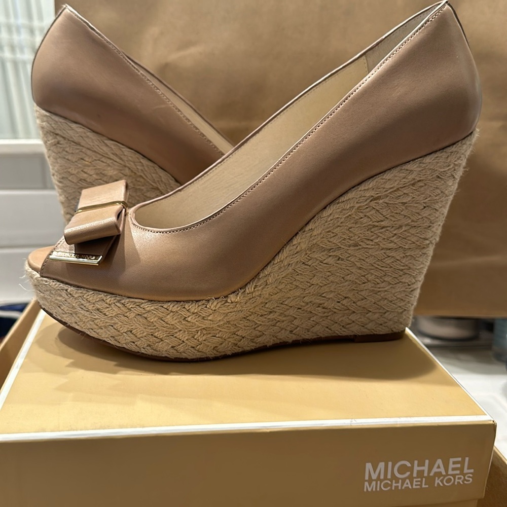 Michael Kors Leather Wedges. Style #40R4MGHS1L Color: DK Khaki